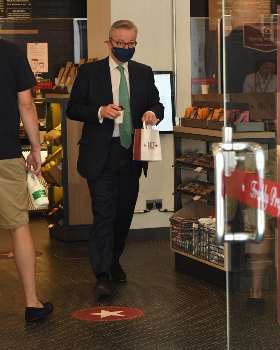 Michael Gove donned a face covering in Pret this morning (Jeremy Selwyn)