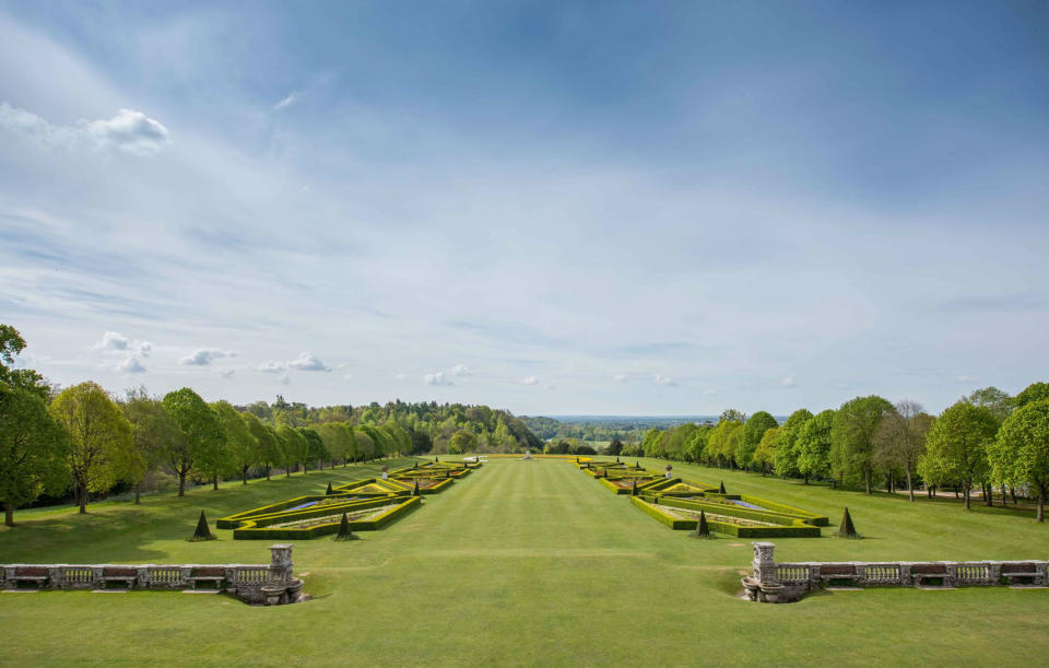 Los jardines de la mansión