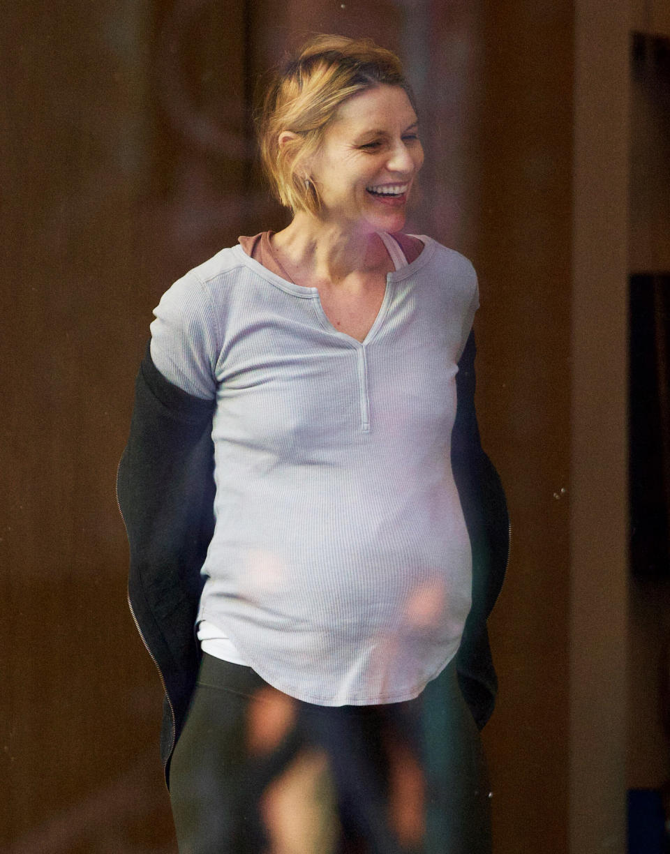 Pregnant Claire Danes Shows of Growing Baby Bump Ahead of 3rd Child With Hugh Dancy