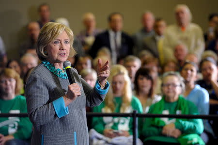 U.S. Democratic presidential candidate Hillary Clinton speaks during a town hall in Waterloo, Iowa December 9, 2015. REUTERS/Mark Kauzlarich