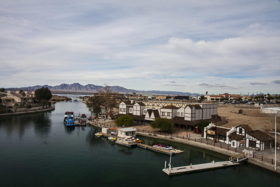 3. Lake Havasu City-Kingman, Arizona. Percentage without health insurance: 18.2%. Percentage that is food-insecure: 17.3%. Obesity rate: 26.6%. 2014 unemployment rate: 8.8%.