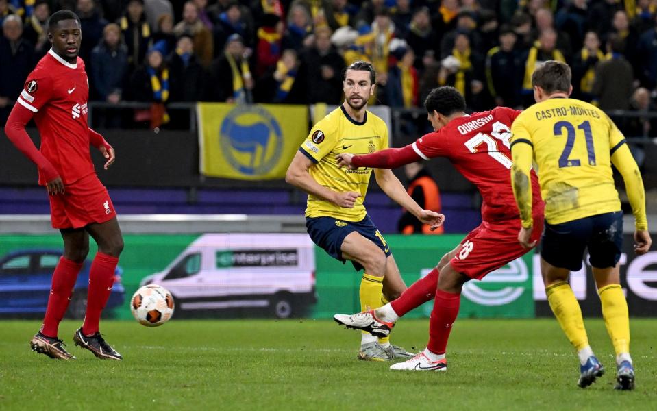 Jarell Quansah of Liverpool scoring the equalising goal during the Group E UEFA Europa League match between R. Union Saint-Gilloise and Liverpool FC at Stade Joseph Marien on December 14, 2023 in Brussels, Belgium