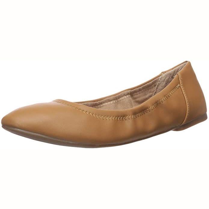 2) Women's Ballet Flat