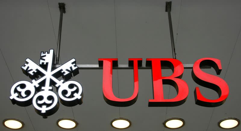 FILE PHOTO: A logo is pictured on the Swiss bank UBS headquarters in Zurich