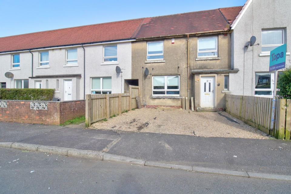 <p>On the market for just £80,000, this terraced house is a real steal. It might need a refresh throughout, but it has heaps of potential. Inside, you'll find an entrance hallway, a spacious lounge, kitchen, three double <a href="https://www.housebeautiful.com/uk/decorate/bedroom/g28786488/instagram-bedroom/" rel="nofollow noopener" target="_blank" data-ylk="slk:bedrooms;elm:context_link;itc:0;sec:content-canvas" class="link ">bedrooms</a> and a family bathroom.</p><p><a href="https://www.zoopla.co.uk/for-sale/details/58014247/" rel="nofollow noopener" target="_blank" data-ylk="slk:This property is currently on the market for £80,000 with Yopa via Zoopla;elm:context_link;itc:0;sec:content-canvas" class="link ">This property is currently on the market for £80,000 with Yopa via Zoopla</a>. </p>