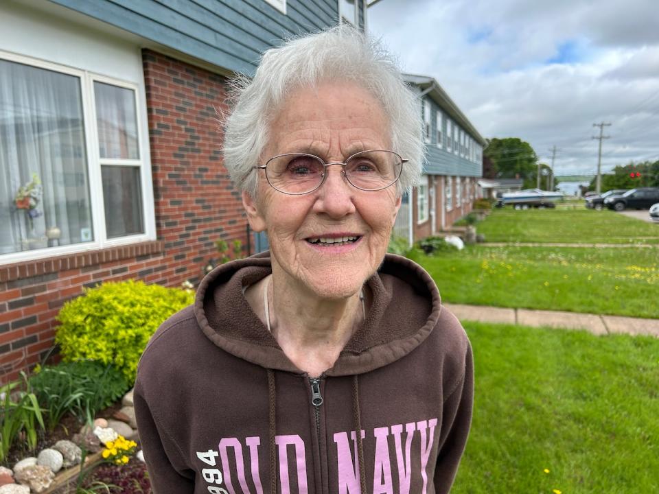 Alice Long says the residents of Belvedere Terrace have become her community. (Tony Davis/CBC)