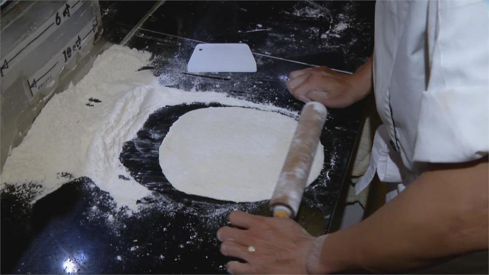 披薩餃變甜甜圈！外皮酥脆　內餡滿口起司香