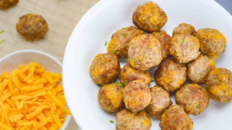 keto sausage balls