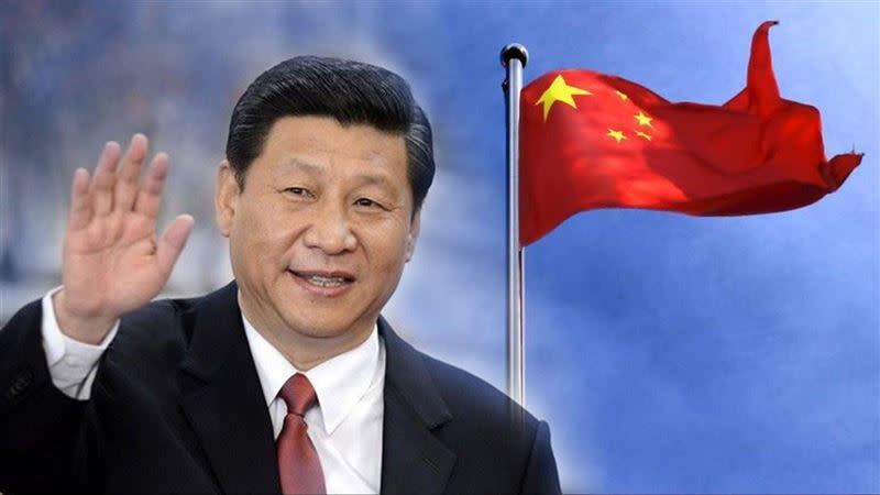 雖然中國多地鬆綁防疫政策，但不少中國民眾還是想「移民」。（合成圖／翻攝自央視微博；Pixabay）