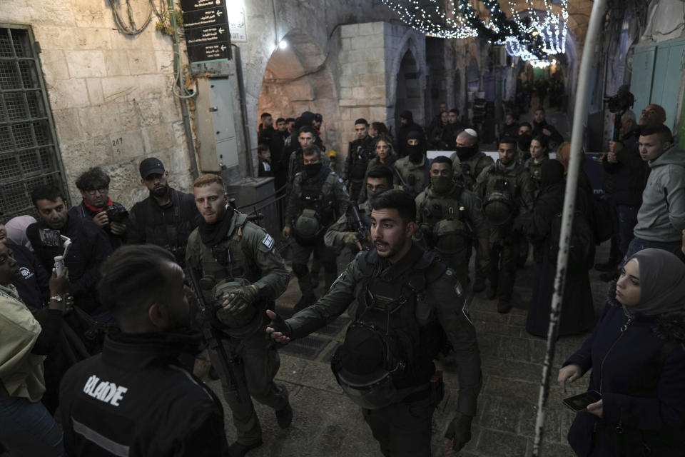 Israeli police deploy in the Old City of Jerusalem, hours after police raided the Al-Aqsa Mosque compound, Wednesday, April 5, 2023. (AP Photo/Mahmoud Illean)