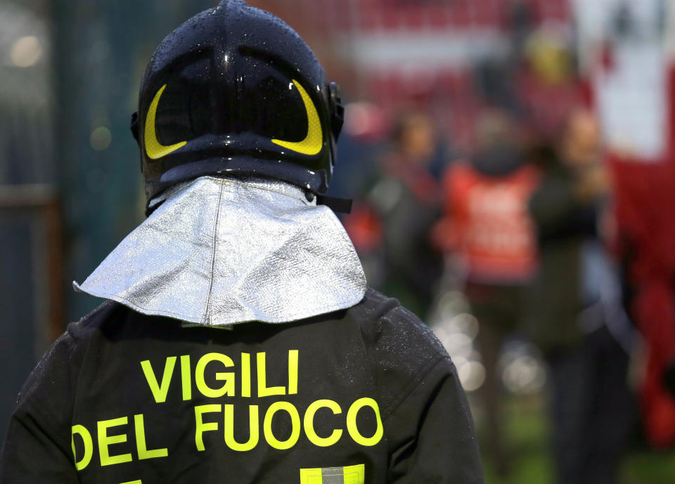 Maltempo: voragine sulla Torino-Piacenza, auto la evita per miracolo