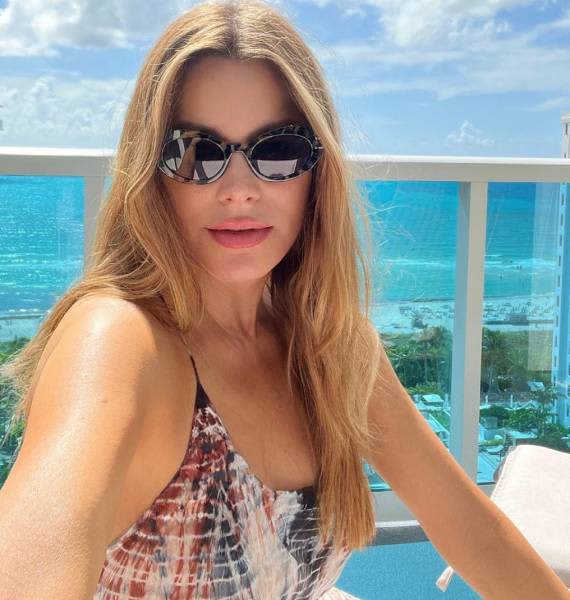 sofia-vergara-miami-vacation-agt-oceanside-bikini