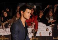 LONDON, ENGLAND - NOVEMBER 14: Taylor Lautner attends the UK Premiere of 'The Twilight Saga: Breaking Dawn - Part 2' at Odeon Leicester Square on November 14, 2012 in London, England. (Photo by Stuart Wilson/Getty Images)