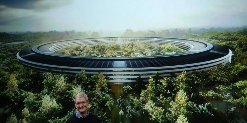 Tim Cook Spaceship