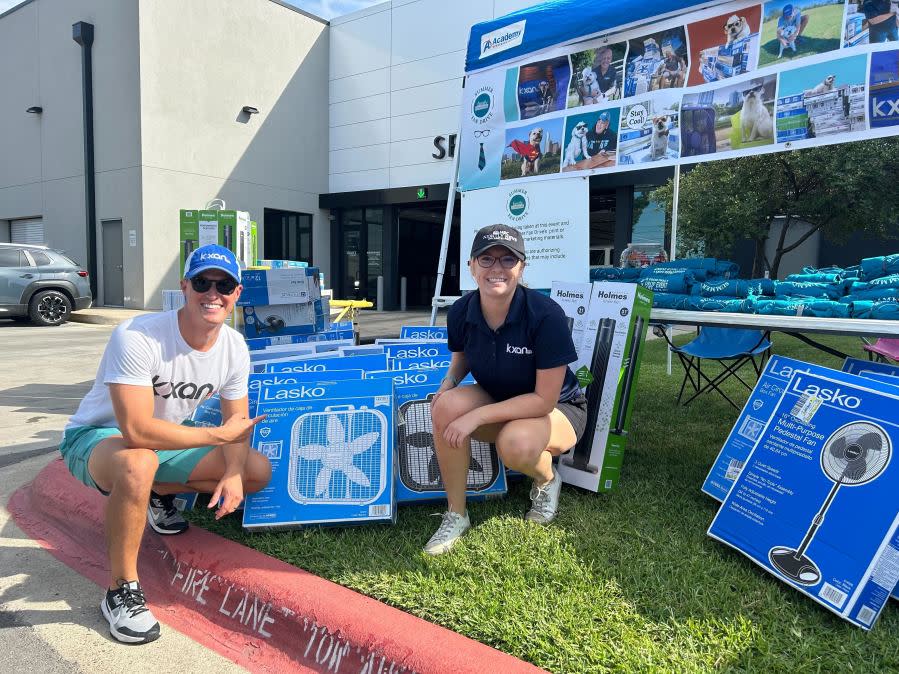 Chief Meteorologist David Yeomans and Reporter Grace Reader at the 2023 Family Eldercare Summer Fan Drive (KXAN Photo)