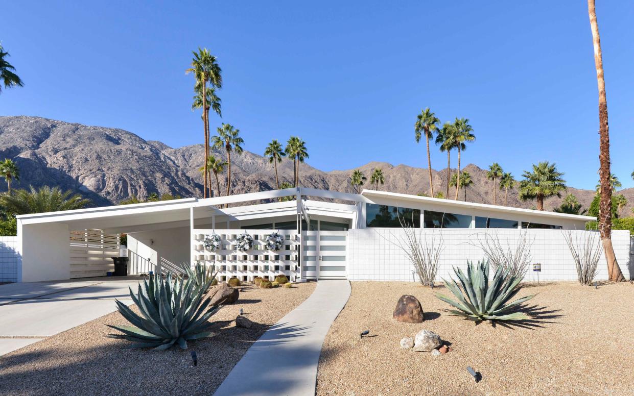 Sprawling lawns are out, gravel is in: how Palm Springs got drought-savvy - 2014 DAVID A.LEE PHOTOGRAPHY