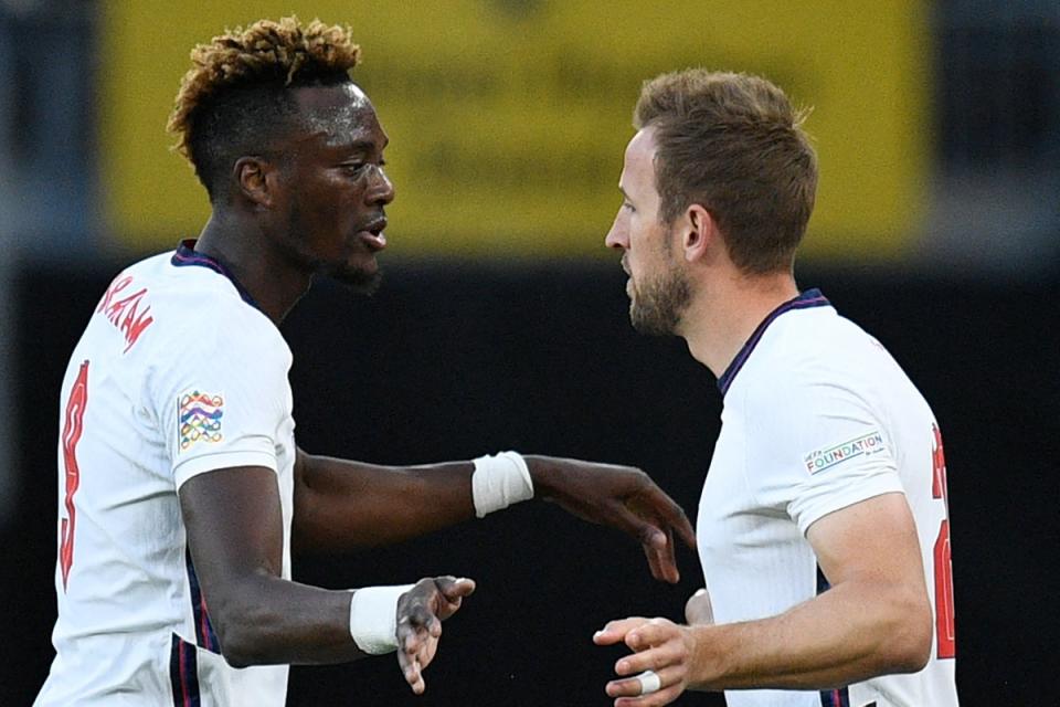 Harry Kane and Tammy Abraham. (AFP via Getty Images)