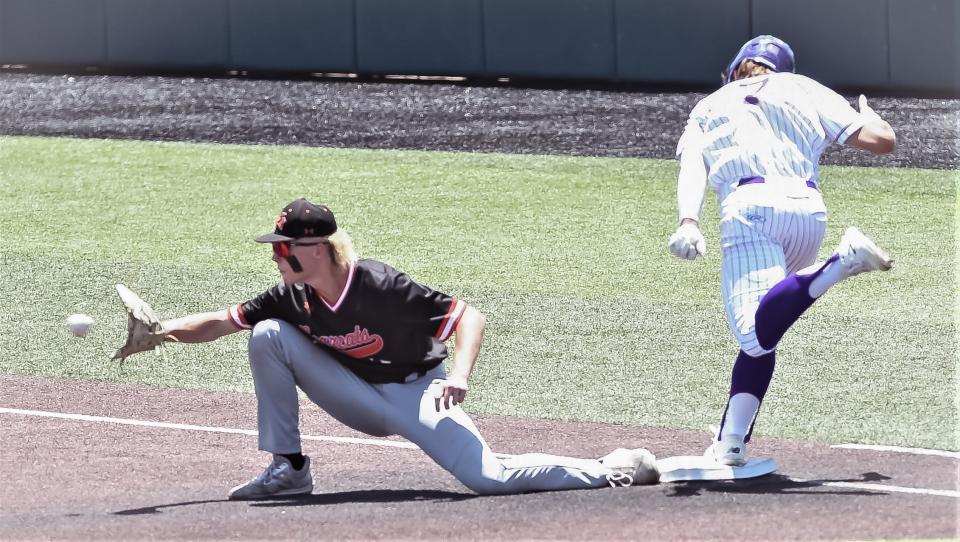 Wylie's Reese Borho, right, reaches first base before Aledo first baseman Bosten Dwinell catches the throw from shortstop Adrian Guzman. The infield hit broke up Hunter Rudel's no-hitter with one out in the fifth inning.