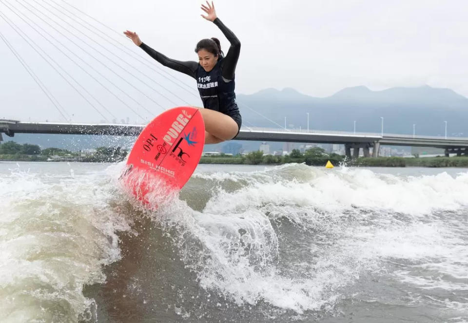 快艇衝浪女神Kimberly 陳美彤參與113年台北滑手選拔賽。星予運動經紀提供