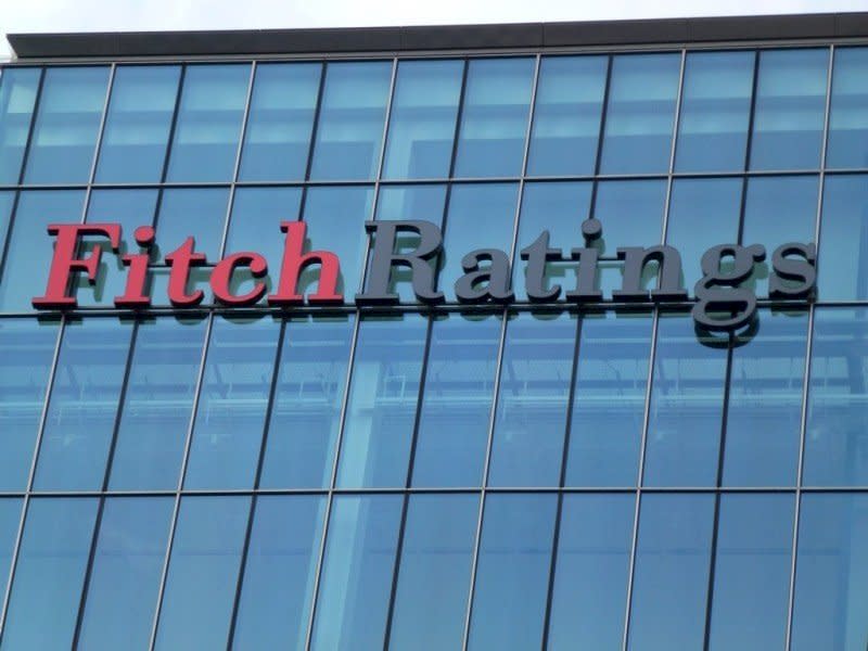 國際信評機構惠譽(Fitch Ratings)追隨穆迪腳步，也宣布調降中國信用評等展望至負向。(圖：Foter)