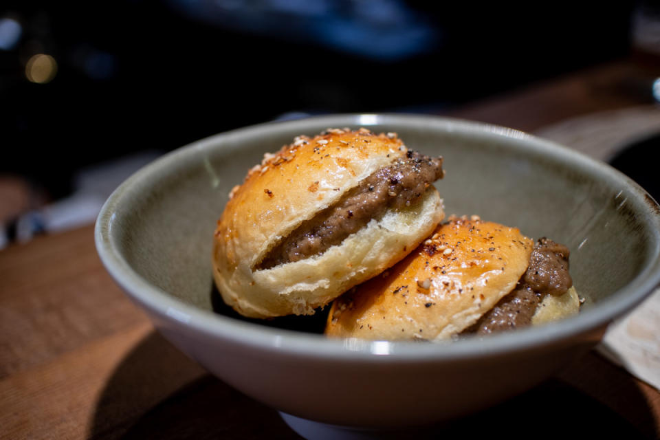 Miso shiitake buns (PHOTO: Zat Astha/Yahoo Lifestyle SEA)