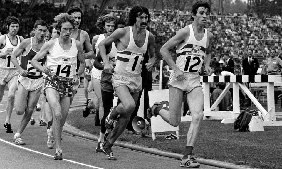 Dave Bedford (No 1) on his way to breaking the 10,000m world record in 1973