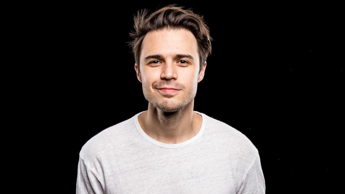 Kris Allen discusses car accident