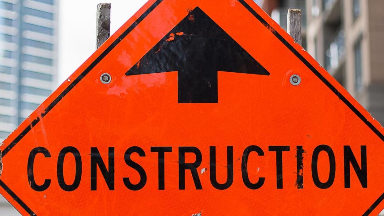 City officials are notifying Torontonians about upcoming road and lane closures on both the DVP and King Street W. (David Donnelly/CBC - image credit)