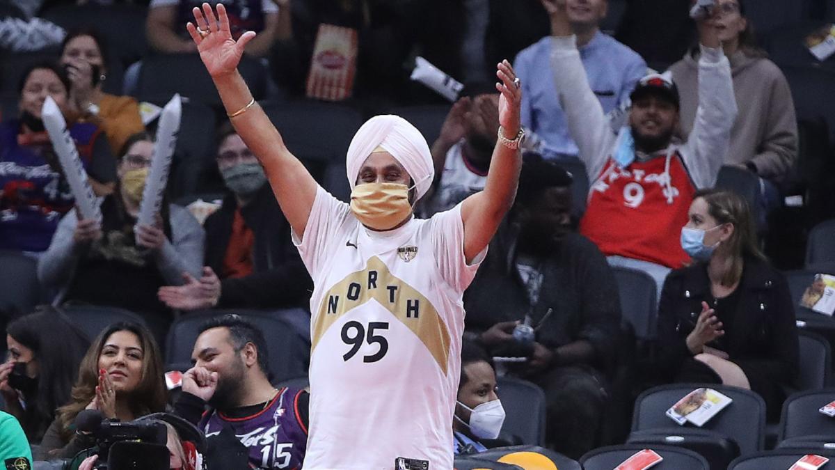 Video Toronto Raptors superfans surprised with NBA finals tickets - ABC News