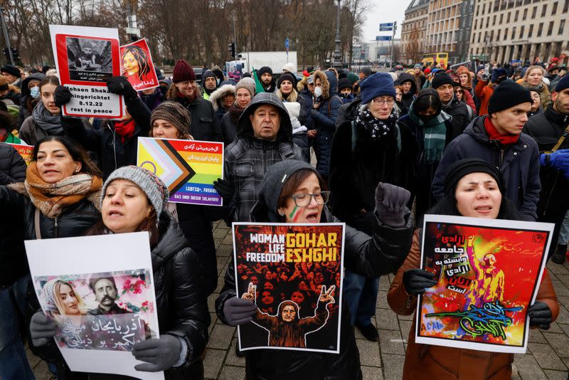 Protest against the Islamic regime of Iran following the death of Mahsa Amini, in Berlin