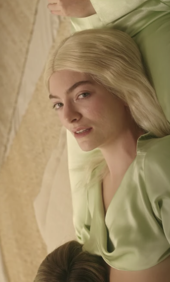 <p>Lorde switched out her signature brunette tresses for a platinum blonde look in her music video for <a href="https://www.youtube.com/watch?v=P103bWMdvtA" rel="nofollow noopener" target="_blank" data-ylk="slk:"Mood Ring.";elm:context_link;itc:0;sec:content-canvas" class="link ">"Mood Ring."</a></p>