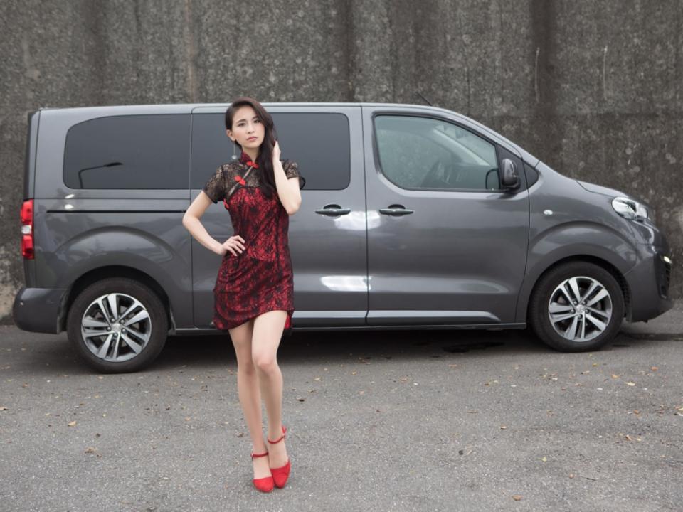 【Motor Babe】法式總裁坐駕 Peugeot Traveller