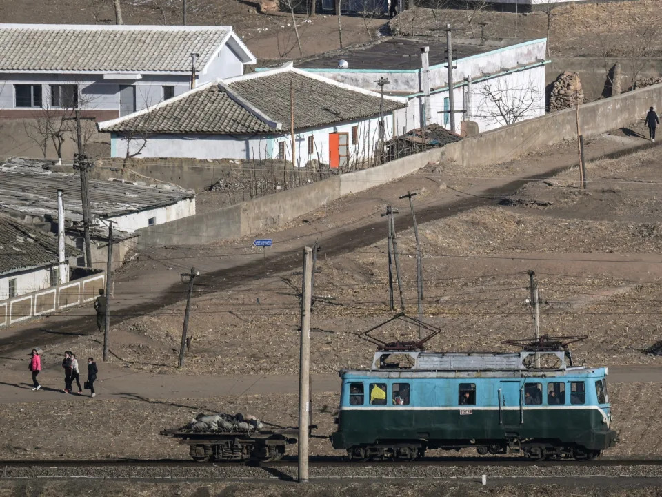 A mobile wagon in the North Korean city of Namyang.