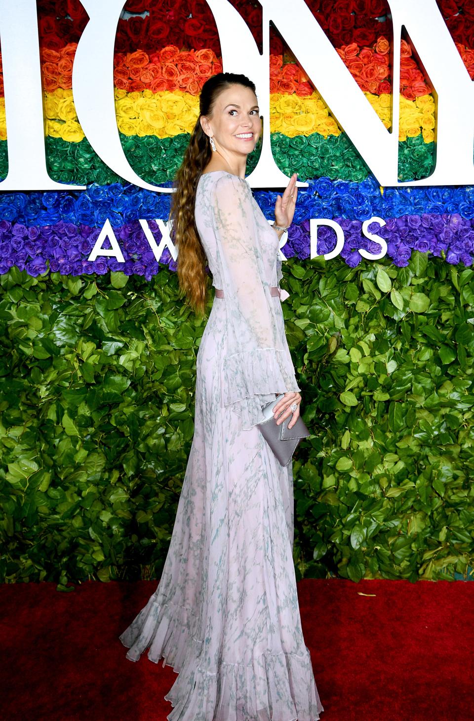 <h1 class="title">Sutton Foster in Hearts on Fire jewelry</h1><cite class="credit">Photo: Getty Images</cite>