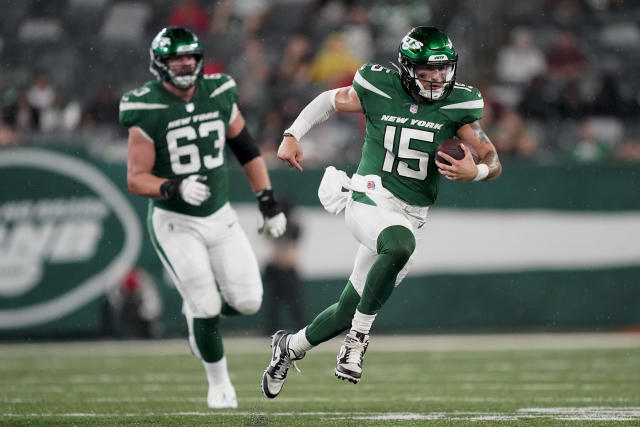 EAST RUTHERFORD, NJ - AUGUST 22: New York Jets running back