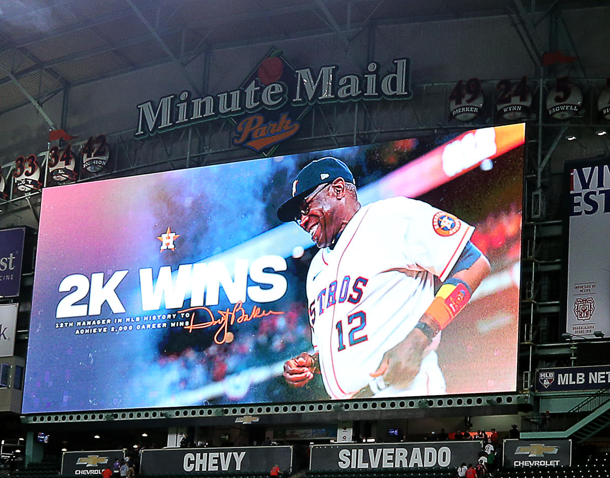 Astros' Dusty Baker records 2,000th managerial win