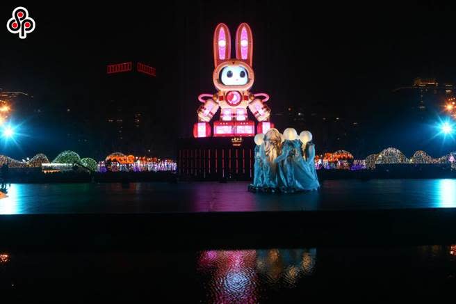 2023台灣燈會於2月落幕，台北市政府觀傳局推估，活動吸引1256萬人次，觀光產值約為258億元。（本報資料照片）