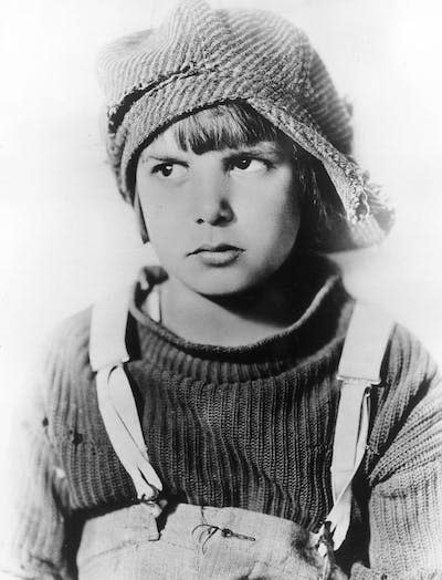 The parents of child actor Jackie Coogan squandered most of the fortune he earned. <a href="https://www.gettyimages.com/detail/news-photo/american-child-actor-jackie-coogan-wearing-a-ragged-cap-news-photo/3241464?phrase=jackie%20coogan&adppopup=true" rel="nofollow noopener" target="_blank" data-ylk="slk:Hulton Archive/Getty Images;elm:context_link;itc:0;sec:content-canvas" class="link ">Hulton Archive/Getty Images</a>