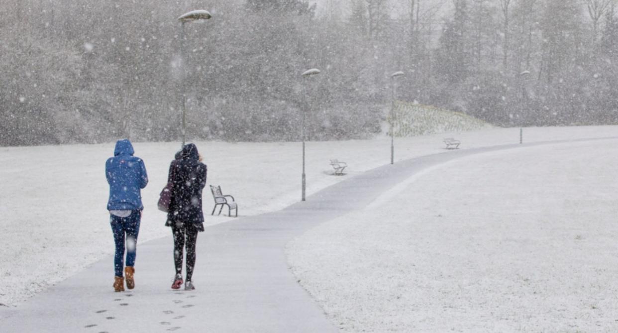 April snow and ice has descended on parts of the UK. But the weather will start to turn over the next five days (SWNS)