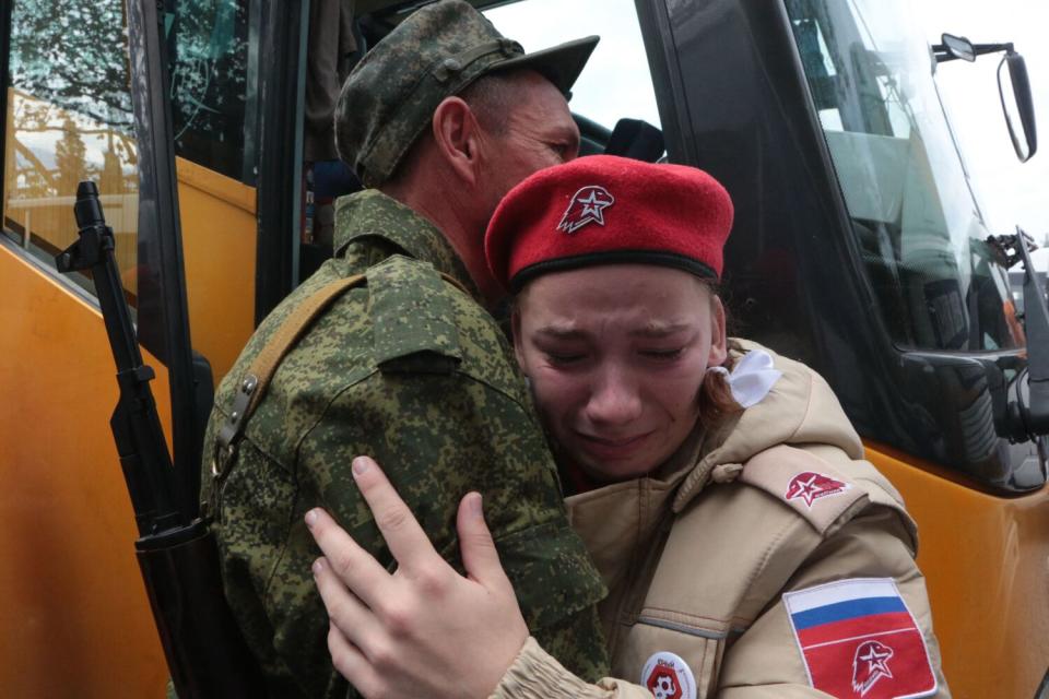 Reservists drafted during the partial mobilization attend a departure ceremony