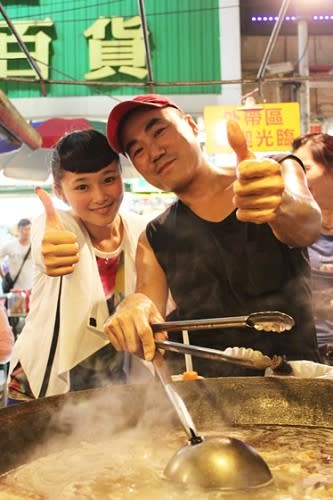 【明星尚愛呷】「小魔女」張文綺南雅夜市走透透！超人氣美食報給你知！