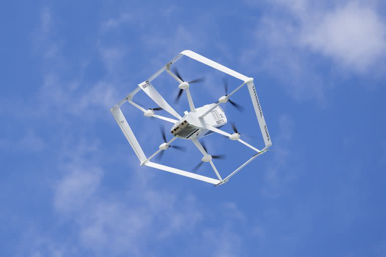 Uno de los drones especiales que usará Amazon para su servicio de entrega aérea Primer Air, con el diseño más reciente