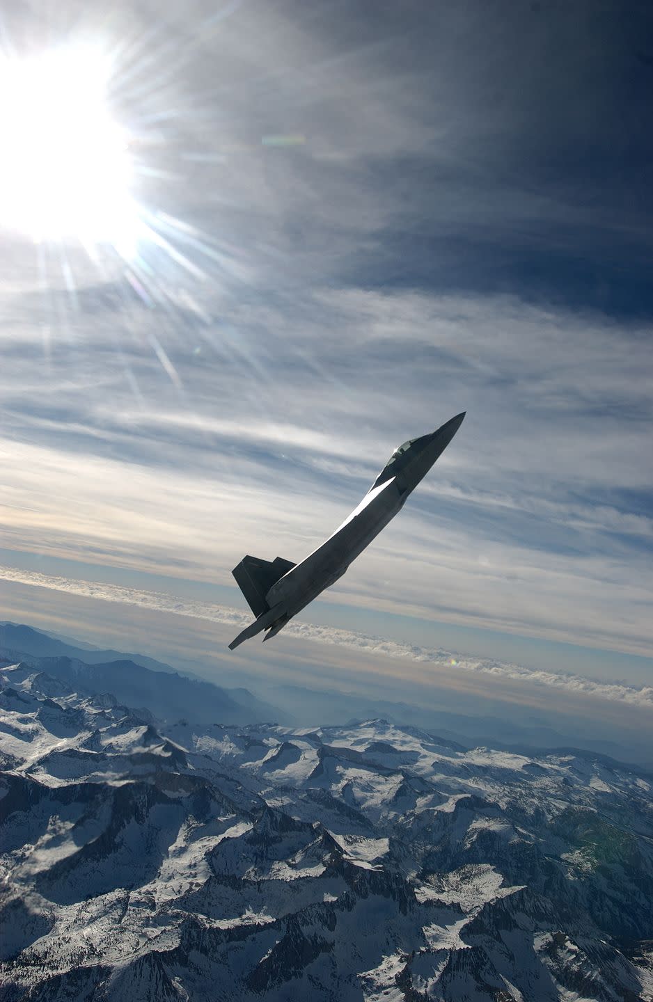 16. Lockheed Martin F-22 Raptor