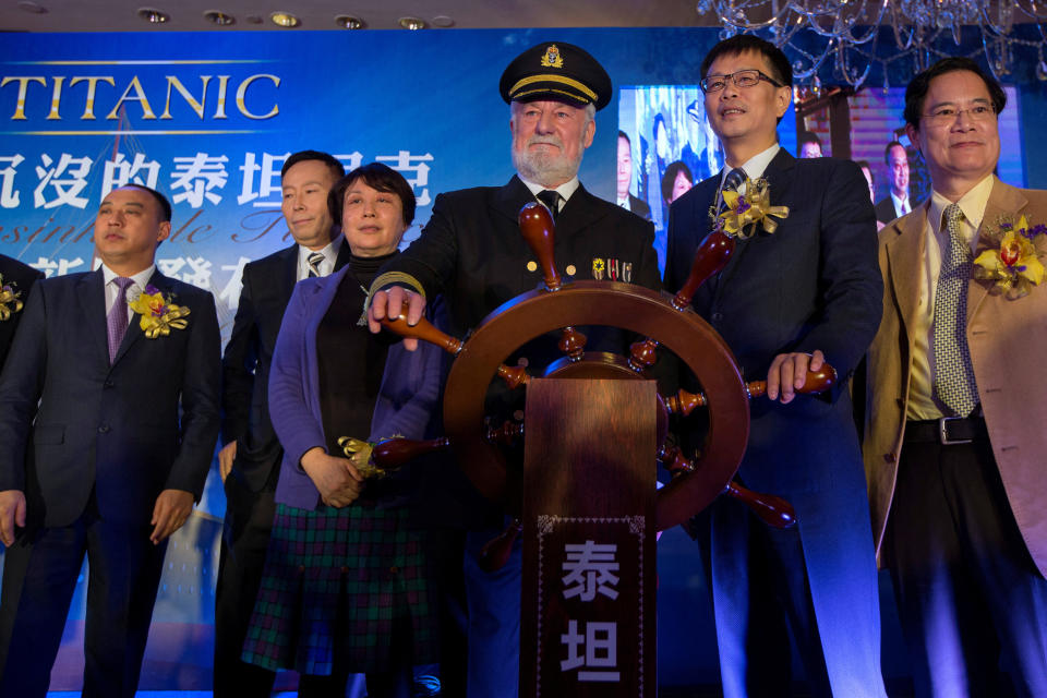 Bernard Hill年初曾到香港，為一個與鐵達尼號相關活動任嘉實