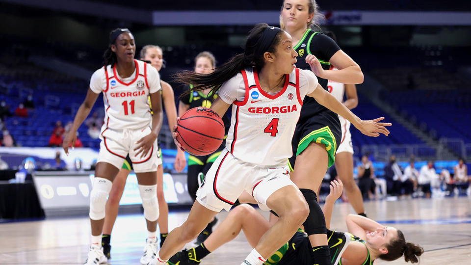 The Georgia Lady Bulldogs and Oregon Ducks, pictured here at the 2021 NCAA Women's Basketball Tournament.