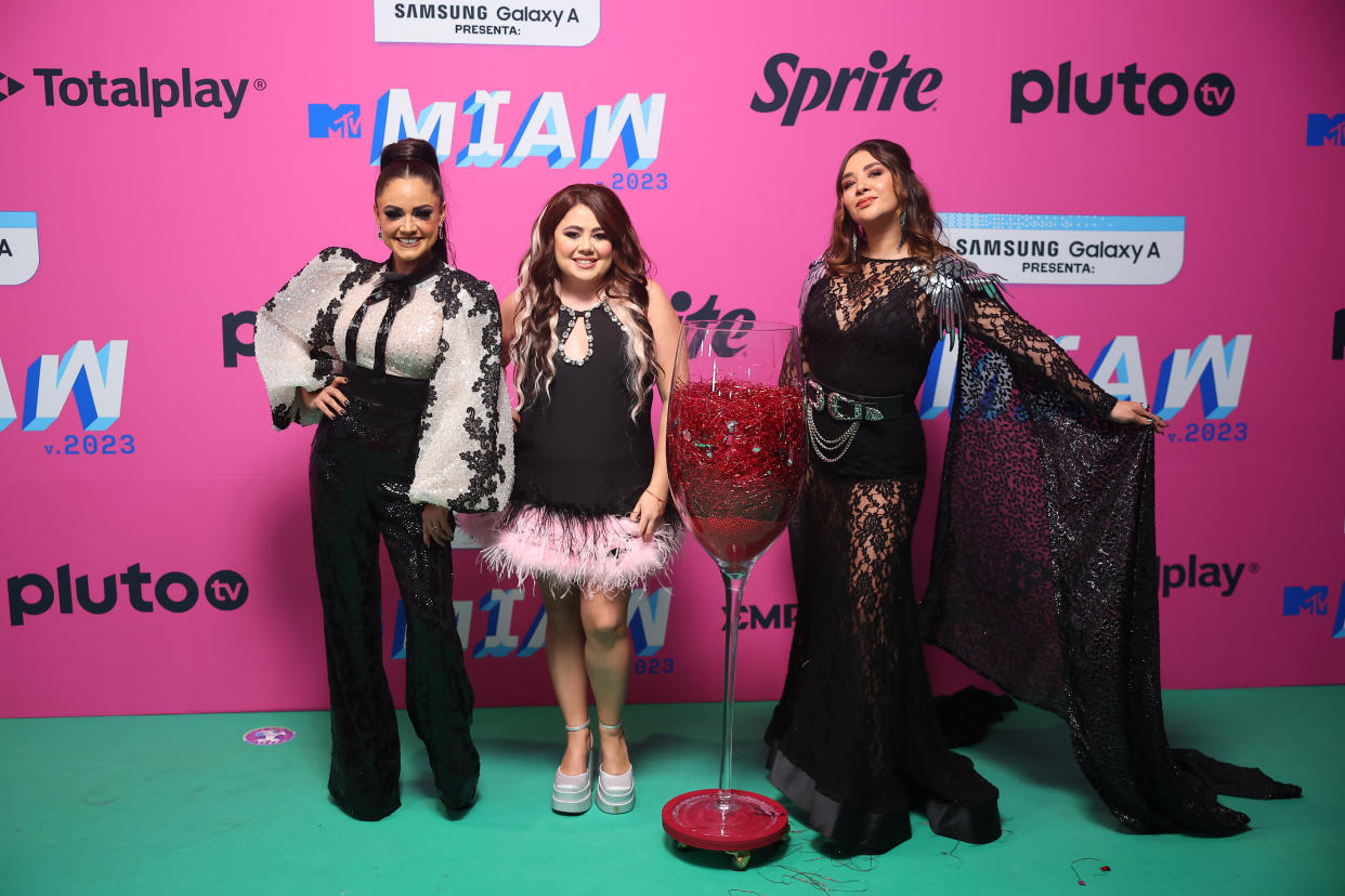 Envinadas invitó a El Temach a su programa. Fans, escuchas y seguidoras reaccionaron ante que lo que consideran una incongruencia y protestan contra ello. (Photo by Hector Vivas/Getty Images)