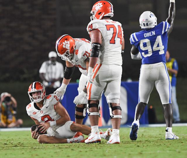 South Carolina beats Clemson for 2nd straight top-10 win