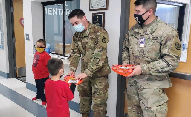 El Paso Teachers Soundoff On Best Valentine's Gifts