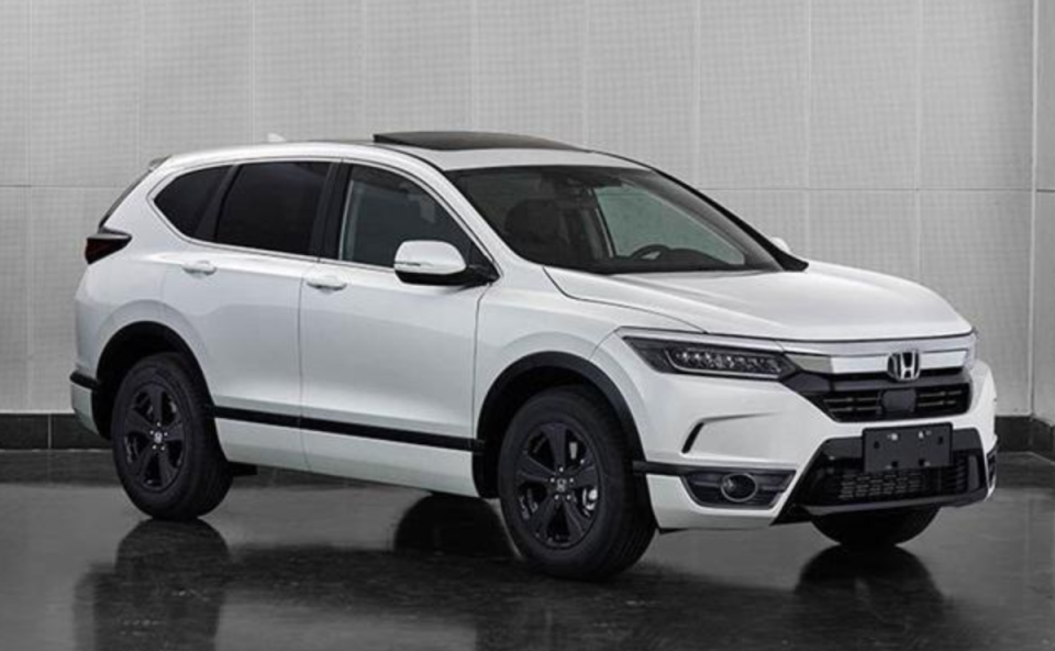 Honda Breeze 外型風格與 CR-V 完全不同，反而有點像是本田另外一台 Passport 旗艦休旅。