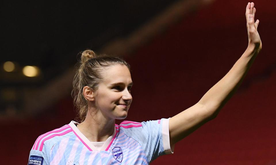 <span>Vivianne Miedema has been at <a class="link " href="https://sports.yahoo.com/soccer/teams/arsenal/" data-i13n="sec:content-canvas;subsec:anchor_text;elm:context_link" data-ylk="slk:Arsenal;sec:content-canvas;subsec:anchor_text;elm:context_link;itc:0">Arsenal</a> since 2017.</span><span>Photograph: Alex Burstow/Arsenal FC/Getty</span>